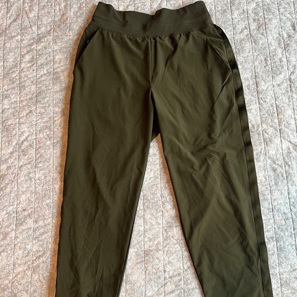 Athleta women’s woven pants size 10 - Picture 1 of 3